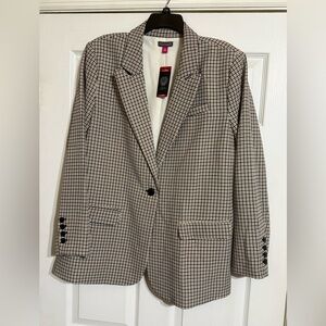Checkered Blazer with Black Buttons